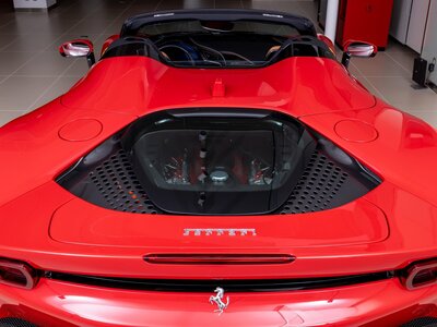 صورة 5 لـ 2024 Ferrari SF90 SPIDER