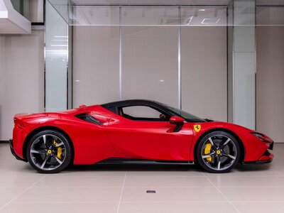 صورة 13 لـ 2024 Ferrari SF90 SPIDER