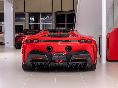 2024 Ferrari SF90 SPIDER — фото 17
