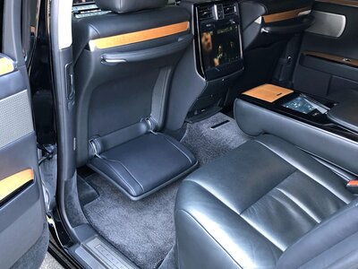 2019 Toyota CENTURY photo 25