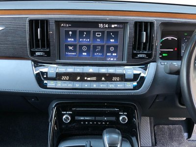 2019 Toyota CENTURY photo 19