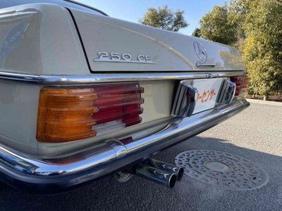 1972 Mercedes-BENZ MEDIUM-CLASS photo 10
