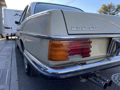 1972 Mercedes-BENZ MEDIUM-CLASS photo 11
