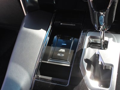 صورة 32 لـ 2023 Toyota ALPHARD