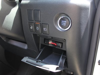 صورة 17 لـ 2023 Toyota ALPHARD