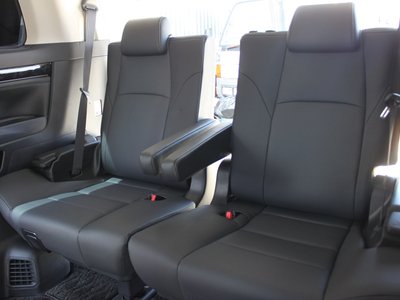 صورة 72 لـ 2023 Toyota ALPHARD