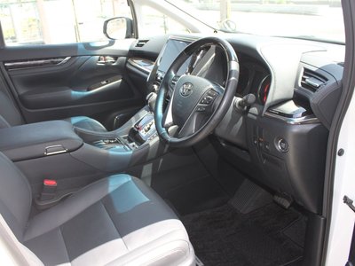 صورة 9 لـ 2023 Toyota ALPHARD
