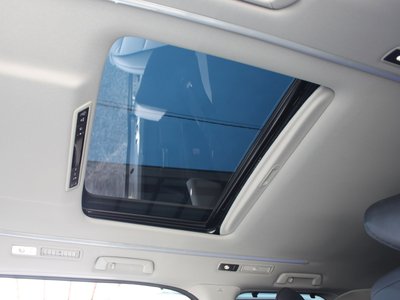 صورة 71 لـ 2023 Toyota ALPHARD