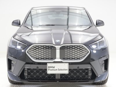 2026 BMW IX2 photo 3
