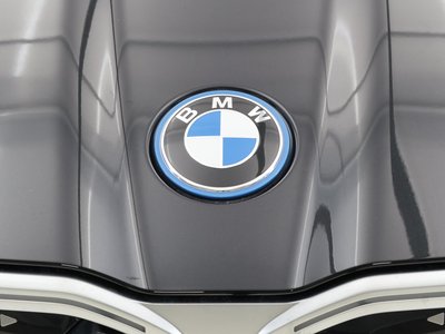2026 BMW IX2 thumbnail 22