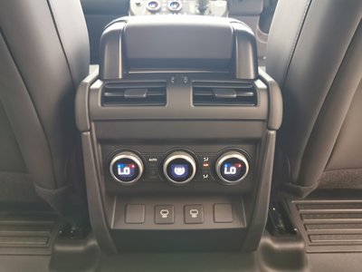 2025 LAND Rover DEFENDER photo 15