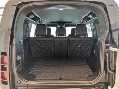 2025 LAND Rover DEFENDER thumbnail 25