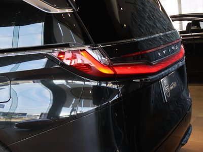 2024 Lexus LM thumbnail 68