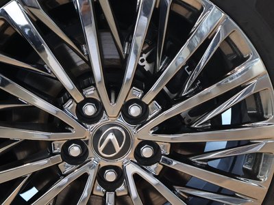 2024 Lexus LM thumbnail 64
