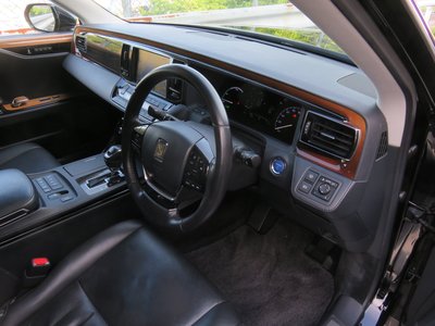 2021 Toyota CENTURY 照片 2