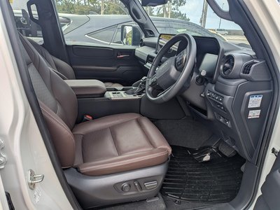 2024 Toyota LAND CRUISER 250 photo 5