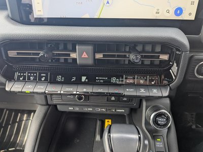 2024 Toyota LAND CRUISER 250 photo 11