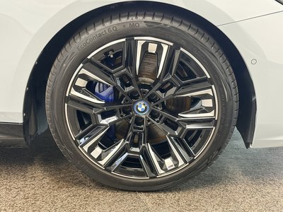 2025 BMW I5 thumbnail 19