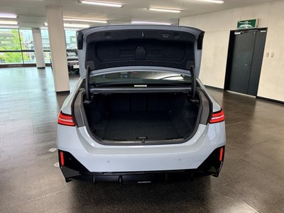 2025 BMW I5 thumbnail 23
