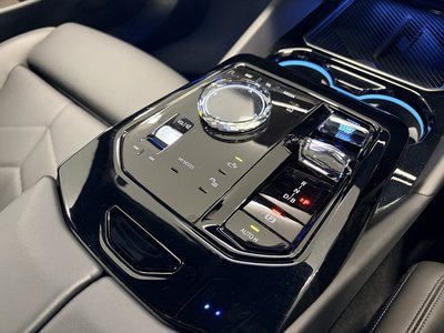 2025 BMW I5 thumbnail 49