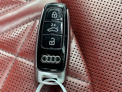 2023 AUDI SQ8 照片 40