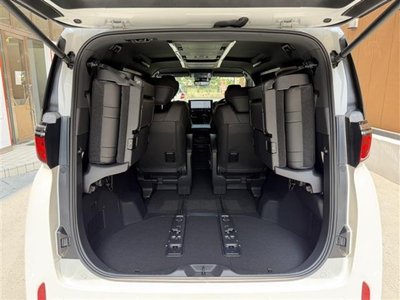 2025 Toyota ALPHARD — фото 73