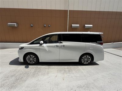 2025 Toyota ALPHARD — фото 6