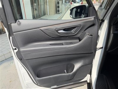 2025 Toyota ALPHARD — фото 44