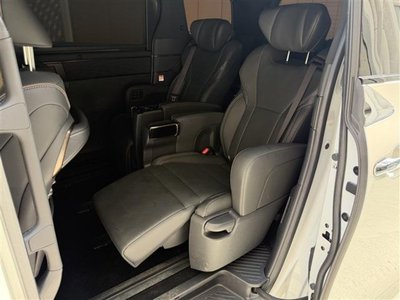 2025 Toyota ALPHARD — фото 56