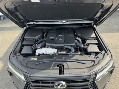 صورة 36 لـ 2025 Lexus GX