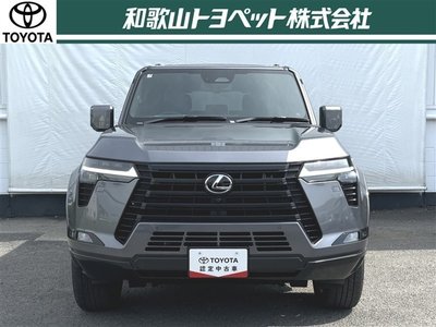 صورة 38 لـ 2025 Lexus GX