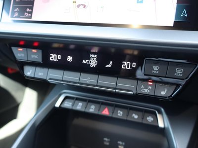 صورة 32 لـ 2025 AUDI S3 SPORTBACK
