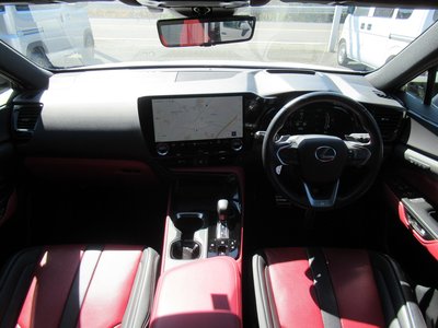 صورة 3 لـ 2023 Lexus NX