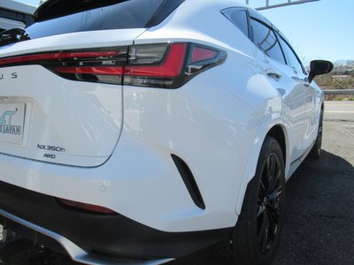 صورة 15 لـ 2023 Lexus NX