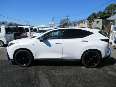 صورة 12 لـ 2023 Lexus NX