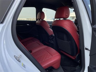صورة 29 لـ 2022 AUDI SQ5 SPORTBACK