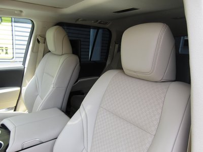 صورة 34 لـ 2023 Toyota LAND CRUISER 300