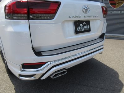 صورة 24 لـ 2023 Toyota LAND CRUISER 300