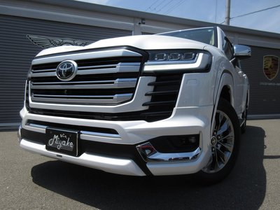 صورة 6 لـ 2023 Toyota LAND CRUISER 300