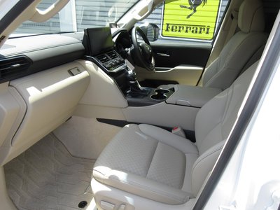 صورة 3 لـ 2023 Toyota LAND CRUISER 300