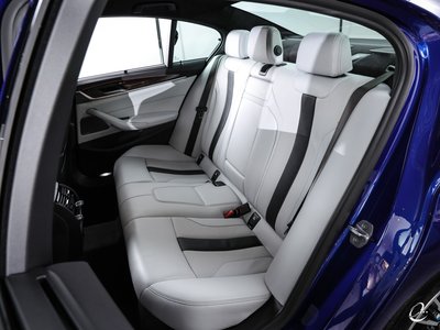 2018 BMW M5 缩略图 6