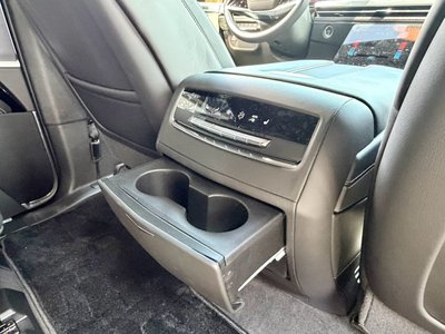 2025 Cadillac ESCALADE — миниатюра 27