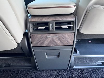2025 Lexus LM 缩略图 47