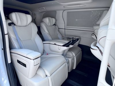 2025 Lexus LM 缩略图 40