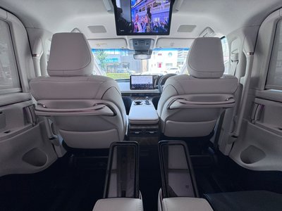 2025 Lexus LM 缩略图 41