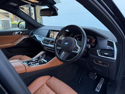صورة 5 لـ 2023 BMW X6