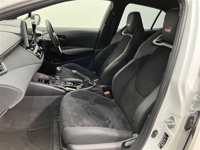 صورة 6 لـ 2023 Toyota GR COROLLA