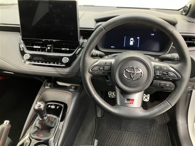 صورة 8 لـ 2023 Toyota GR COROLLA
