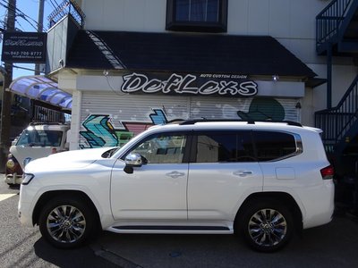 صورة 7 لـ 2023 Toyota LAND CRUISER 300