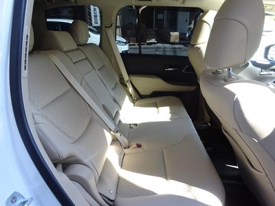 صورة 15 لـ 2023 Toyota LAND CRUISER 300